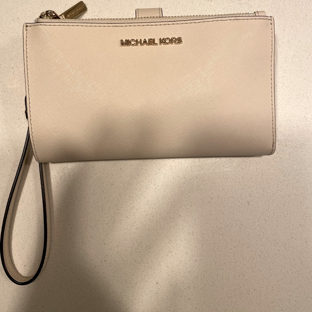 Michael Kors wristlet